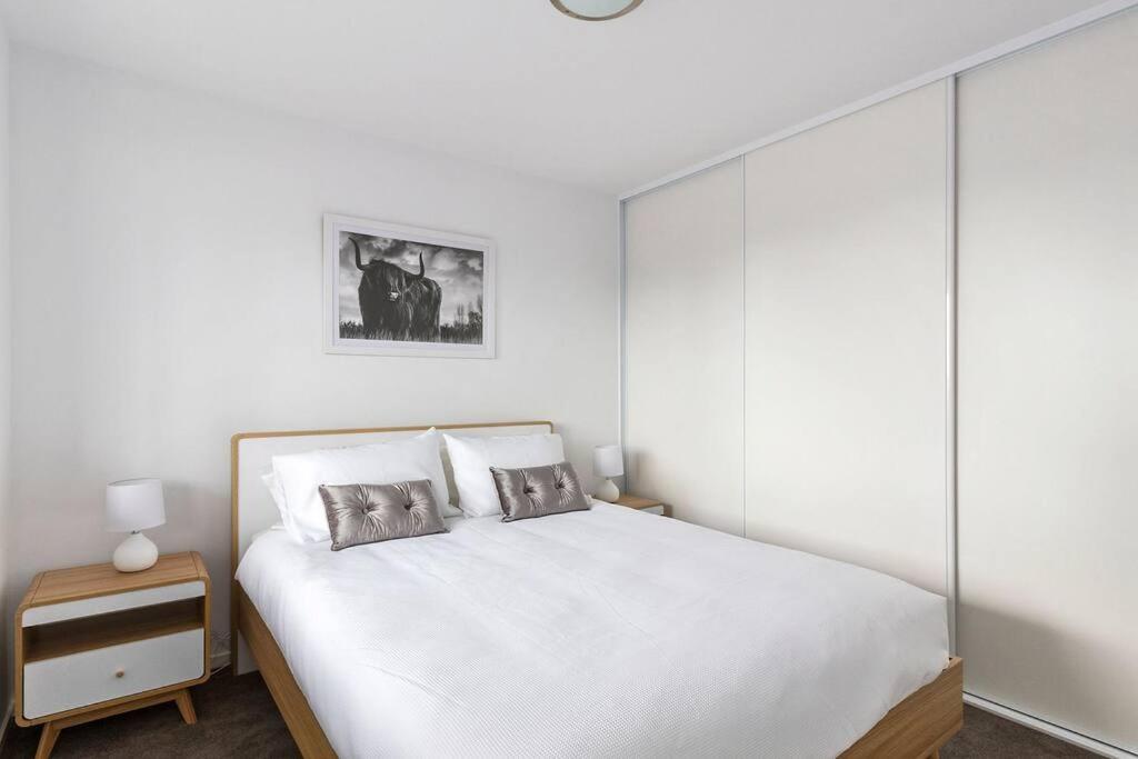 Contemporary & In Exclusive Sandy Bay